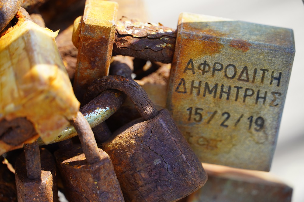 Τα λουκέτα της αγάπης στην παραλία της Θεσσαλονίκης-4