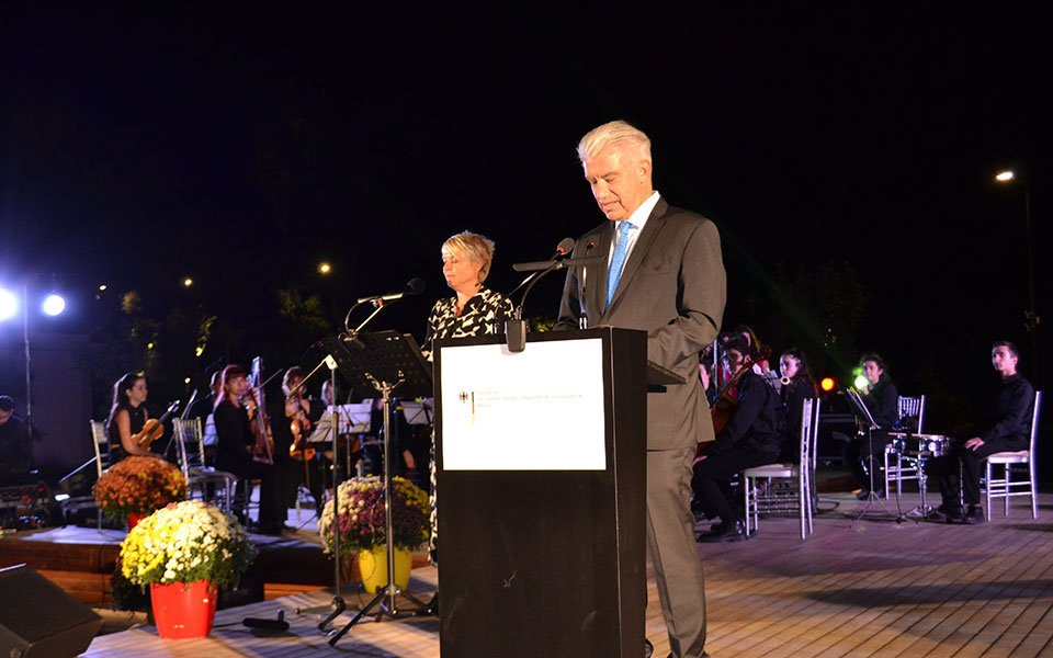 γερμανός-πρέσβης-το-βερολίνο-απορρίπ-562078144