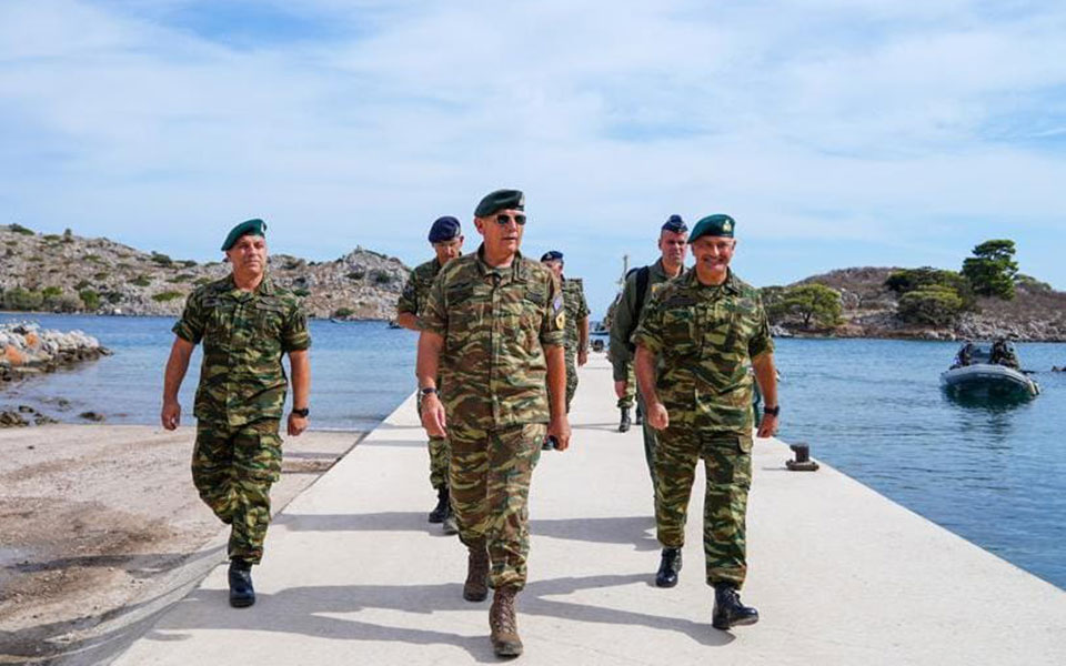 σε-χίο-οινούσσες-παναγιά-και-ψαρά-ο-αρ-562090537