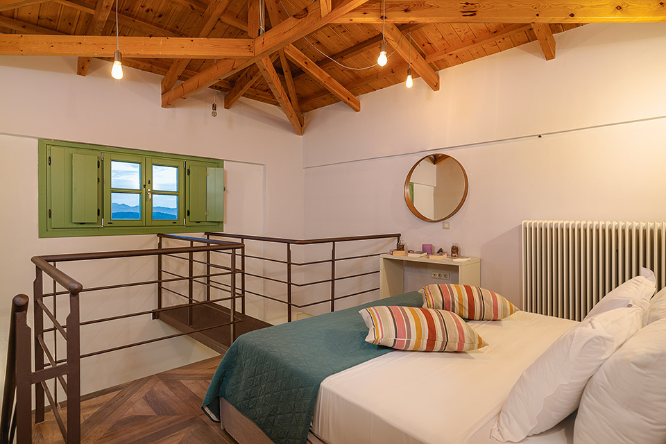 Καρυές-Βλαχοκερασιά: Μαζεύοντας καρύδια και κάστανα στο δάσος-9