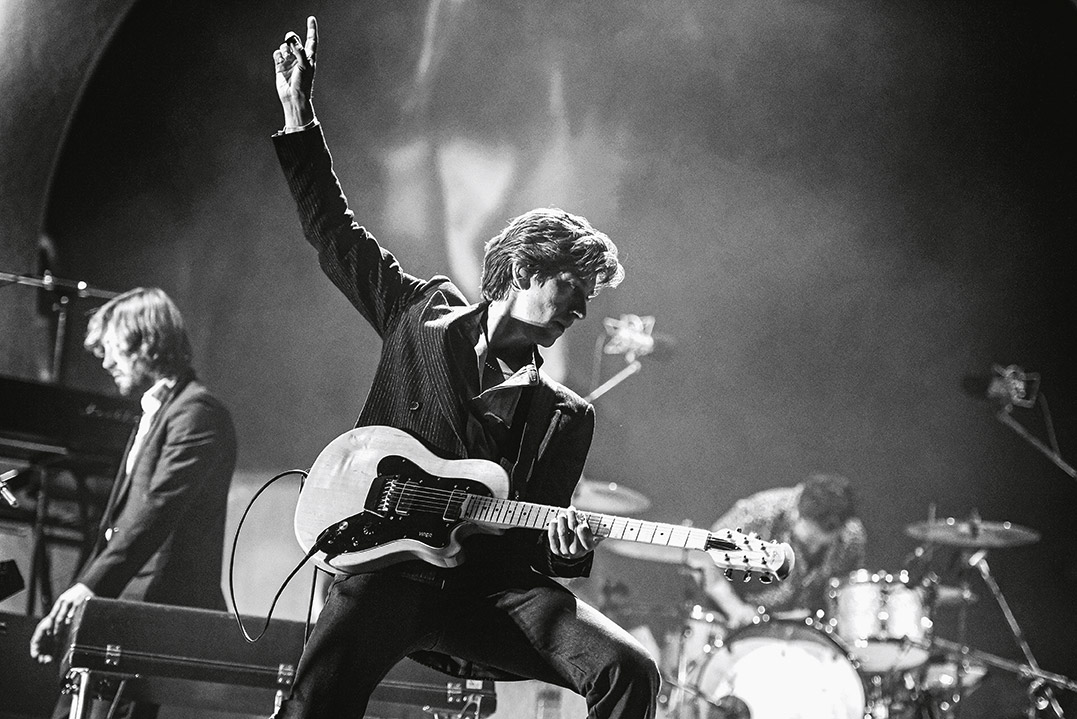 Oι Arctic Monkeys δεν είναι πια παιδιά-2