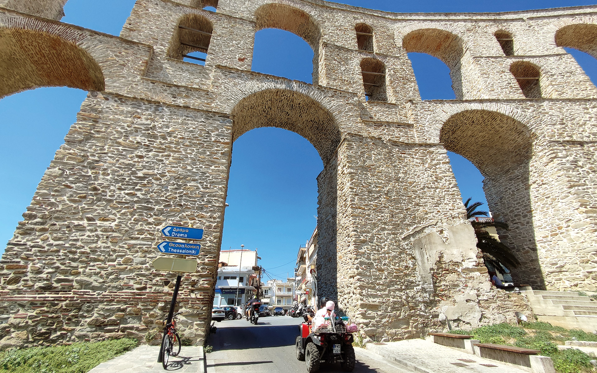 δρομολόγια-ντοπαμίνες-ανάμεσα-σε-θεσ-562077316