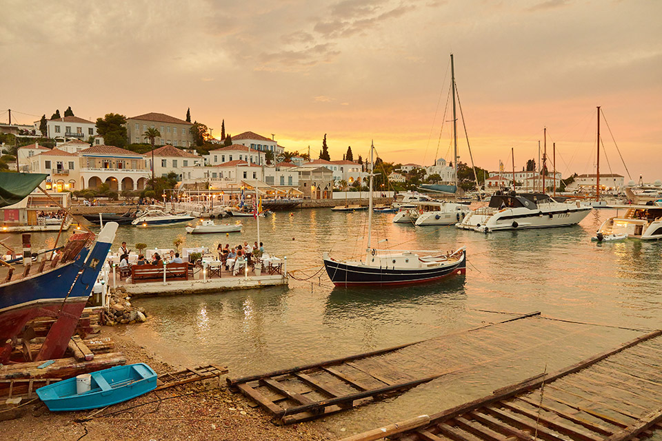 Όταν οι Σπετσιώτες μιλούν για τις Σπέτσες-5