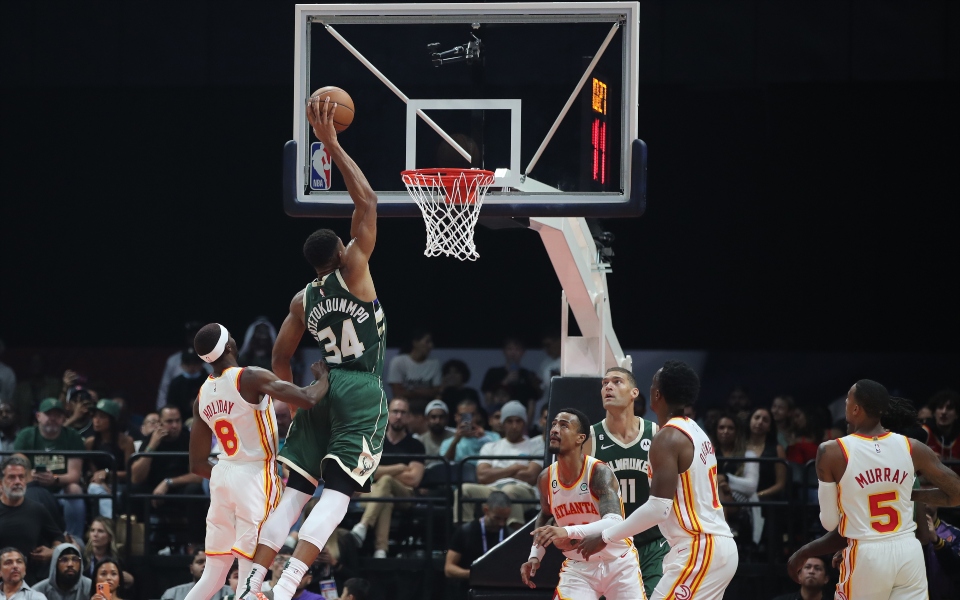 γιάννης-αντετοκούνμπο-κανείς-δεν-μπ-562080946