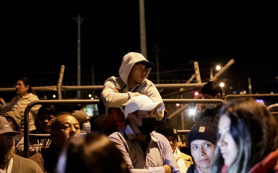 ισημερινός-εξέγερση-σε-φυλακές-με-του-562075210