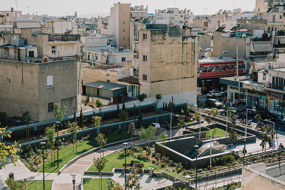 Επόμενη στάση: Μανιάτικα-3
