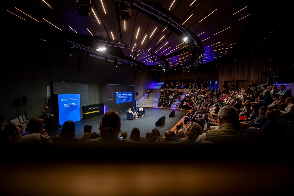 Κριστιάν Αμανπούρ: Η αμεροληψία δεν είναι η οδός προς την αλήθεια-2