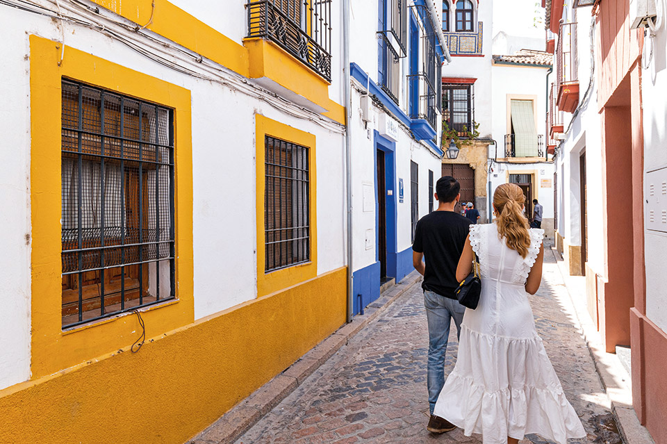 Ανδαλουσία: Γοητευτικό ταξίδι στην Ιστορία-1