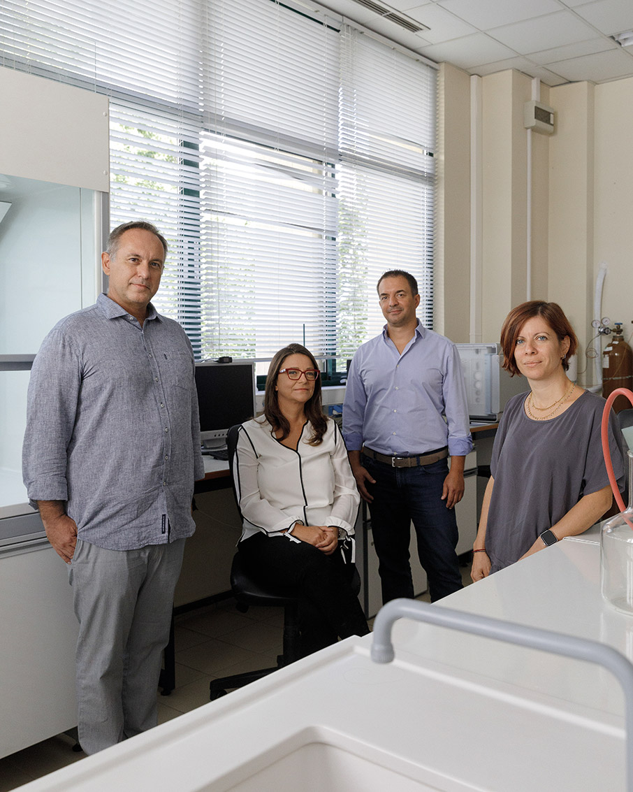 Ιωάννινα: Το εργαστήριο που ερευνά τα μυστικά για τον COVID-19-1