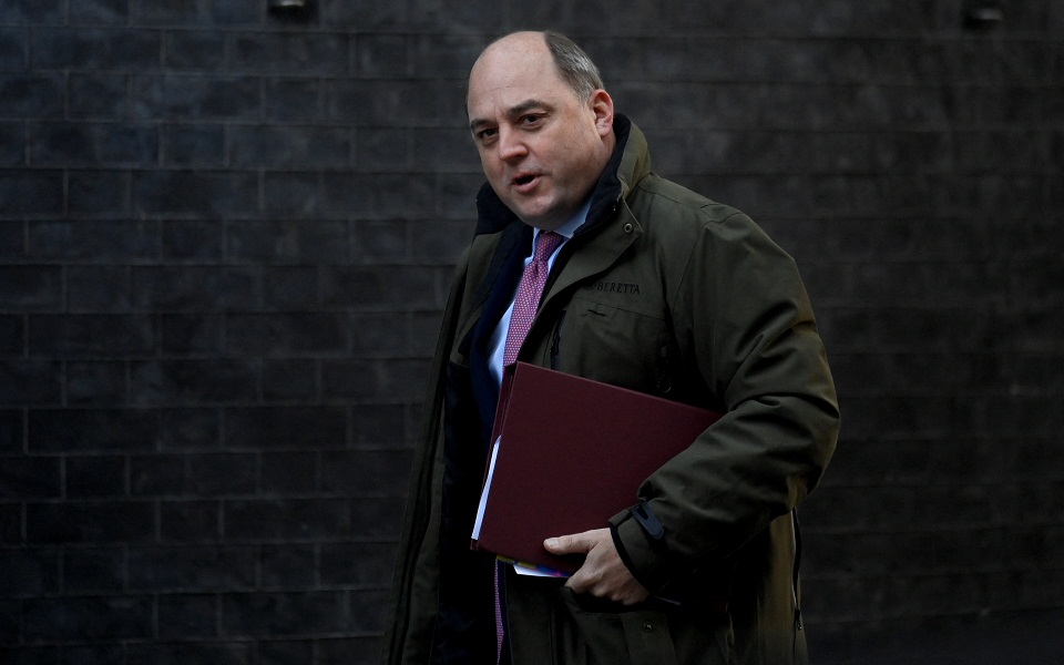 ηπα-επείγουσα-συνεργασία-με-βρετανία-562098841