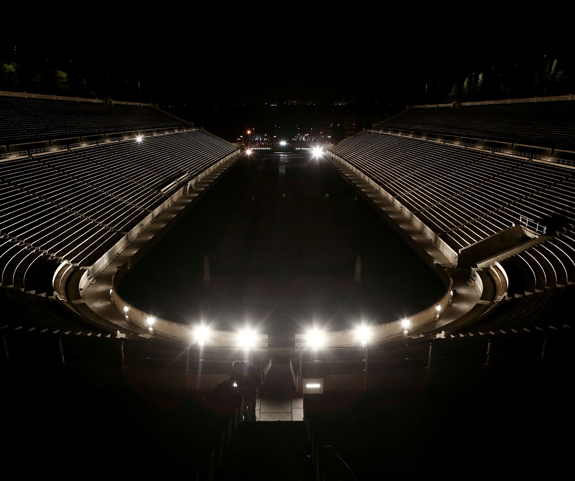 Θα σβήσουν τα φώτα στην Ακρόπολη;-2