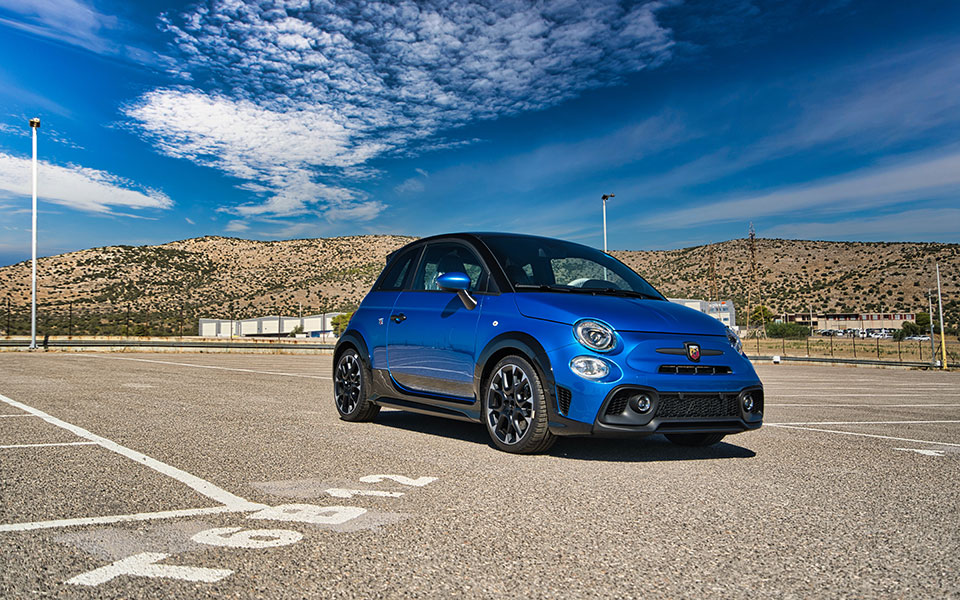 συναντήσαμε-το-συλλεκτικό-abarth-695-tributo-131-rally-562074382