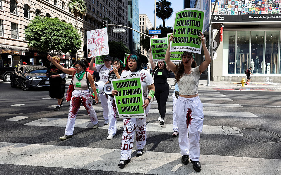 ηπα-26-κλινικές-αμβλώσεων-έκλεισαν-μέσα-562079749