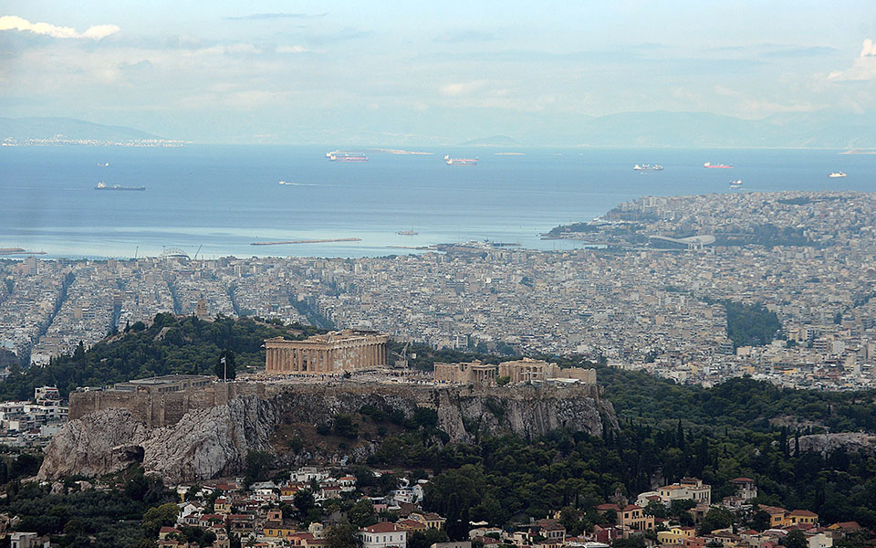 καιρός-μικρή-άνοδος-της-θερμοκρασίας-562105687