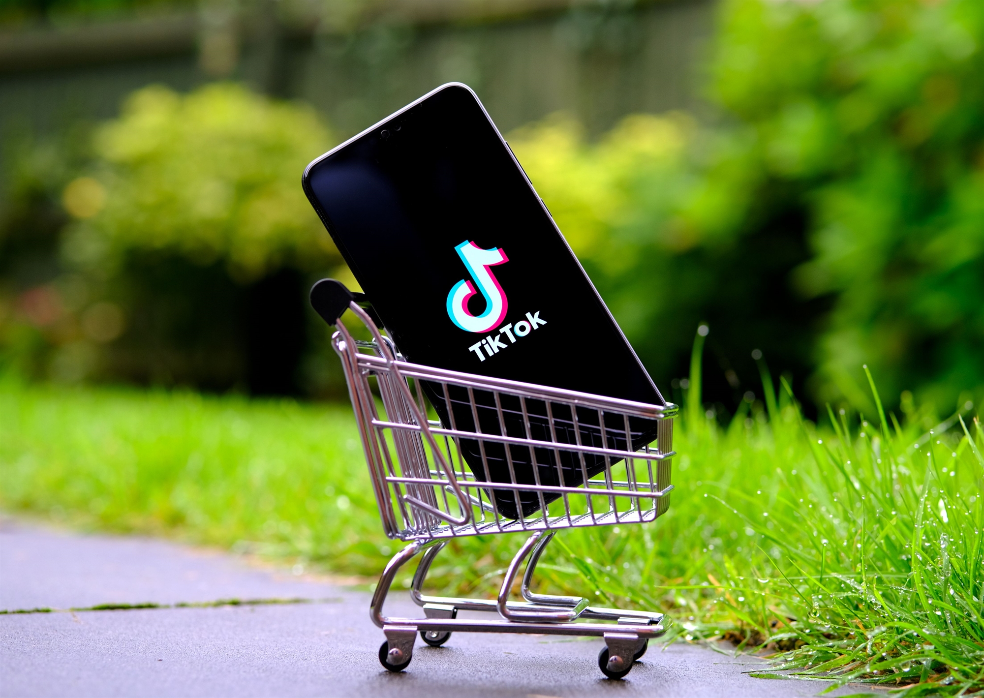 το-κινεζικό-tiktok-θέλει-να-γίνει-amazon-562089529