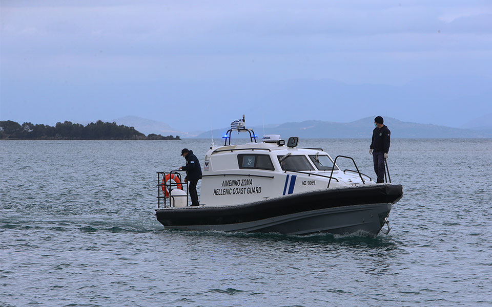 παξοί-διάσωση-87-μεταναστών-από-ιστιοφό-562092268