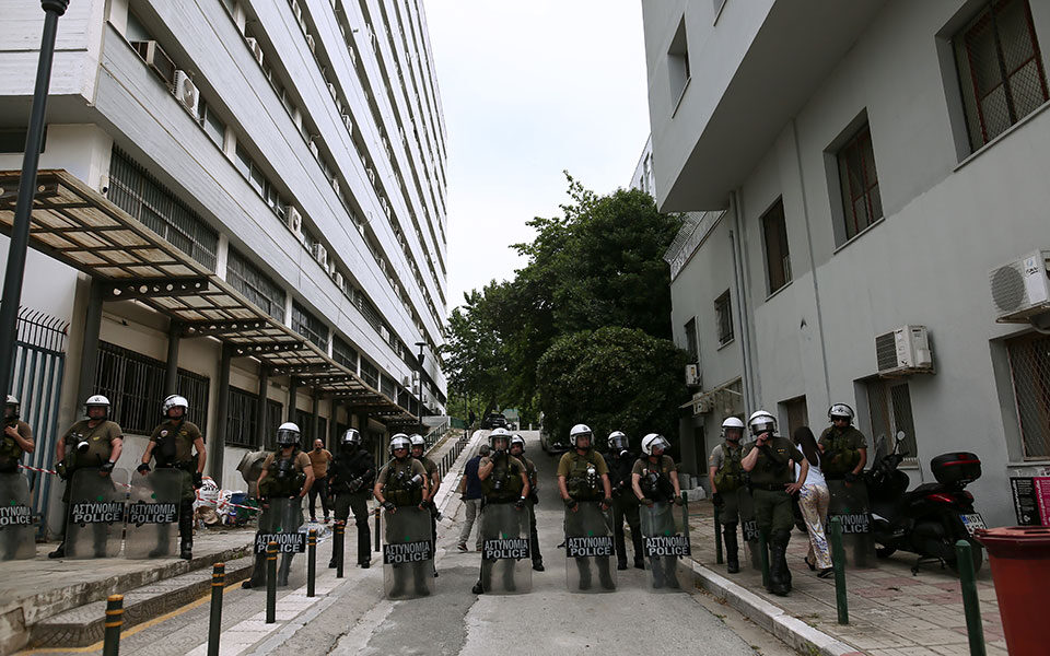 Κοσμήτορας της Νομικής του ΑΠΘ στην «Κ»: Κατάμεστες αίθουσες, έλλειψη χώρων διδασκαλίας-3