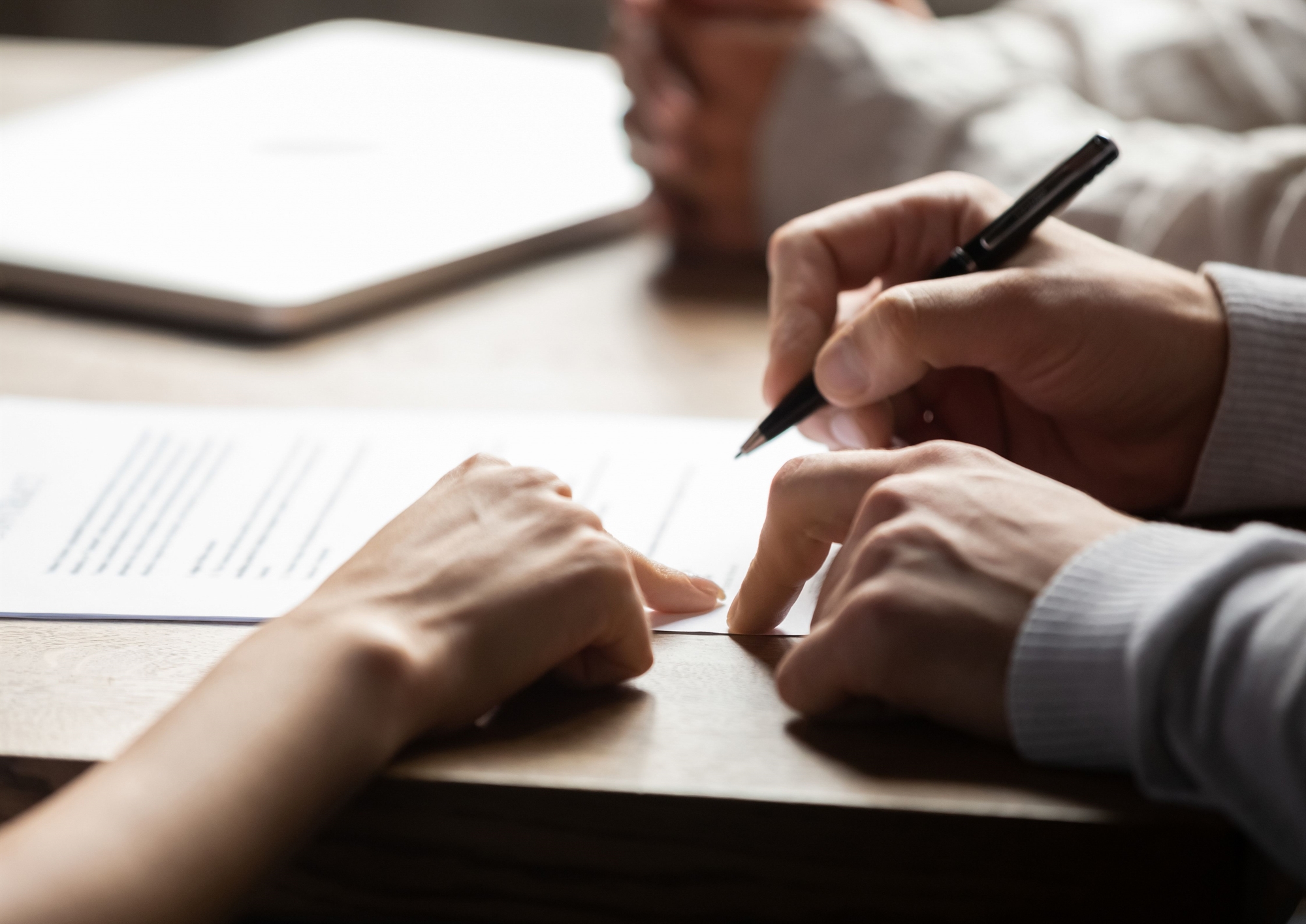 σε-ομηρία-δανειολήπτες-λόγω-καθυστ-562071856