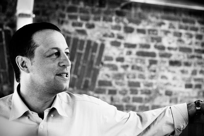 κονσταντίν-σόνιν-στην-κ-δεν-υπάρχει-562082662