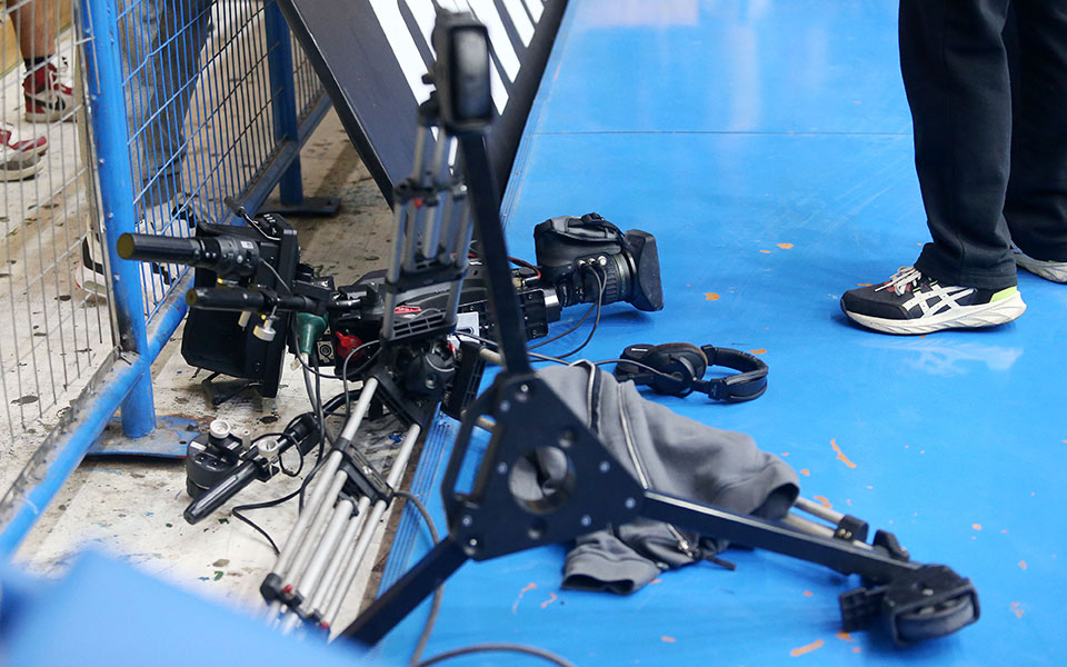 Διακοπή στο Περιστέρι – ΑΕΚ λόγω επεισοδίων-1