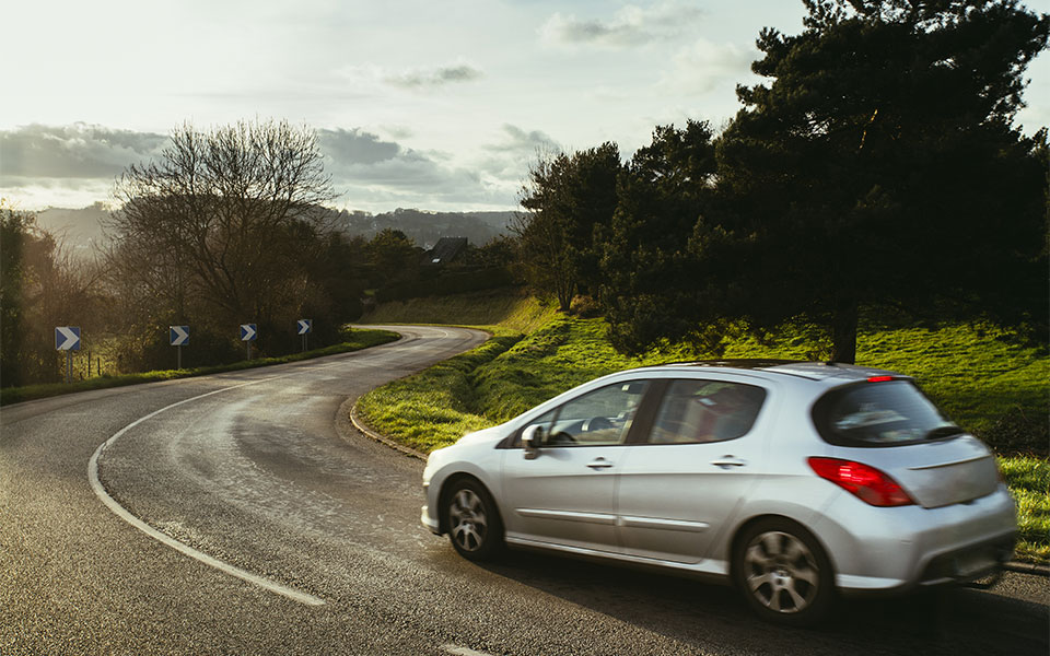 έρευνα-το-αυτοκίνητο-γίνεται-απαραίτ-562090132