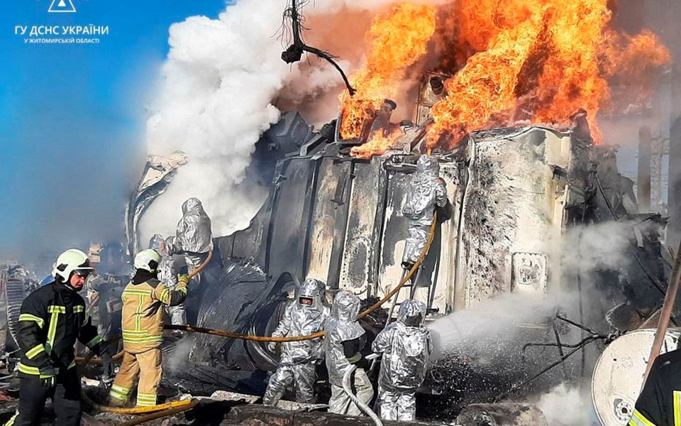 εε-η-επιτροπή-εκταμιεύει-επιπλέον-2-δισ-562097977