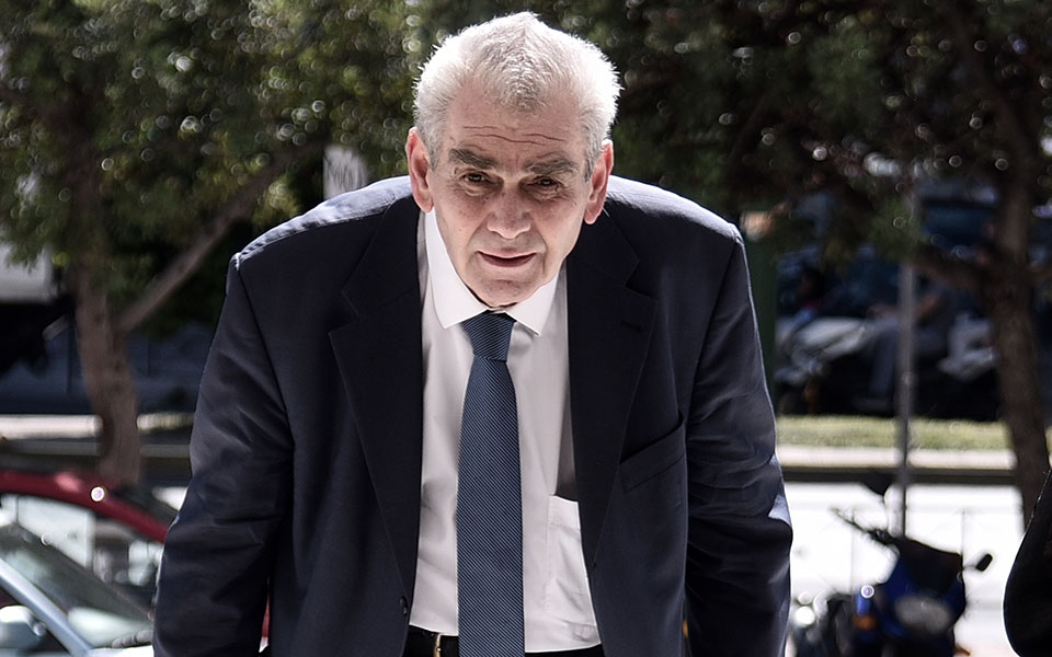 ελένη-ράικου-παρεμβατικός-πιεστικός-562106932