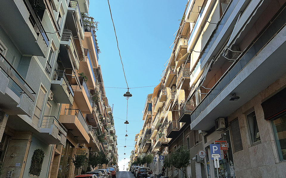 Η Οδύσσεια για 80 τ.μ. στην Αθήνα-1