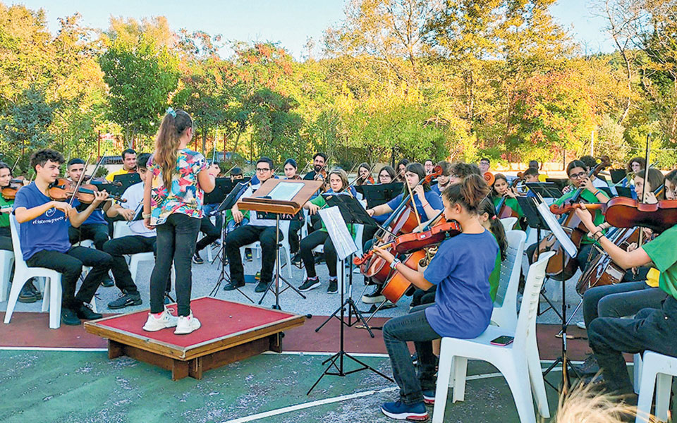 η-μουσική-βλασταίνει-στην-εύβοια-562086475