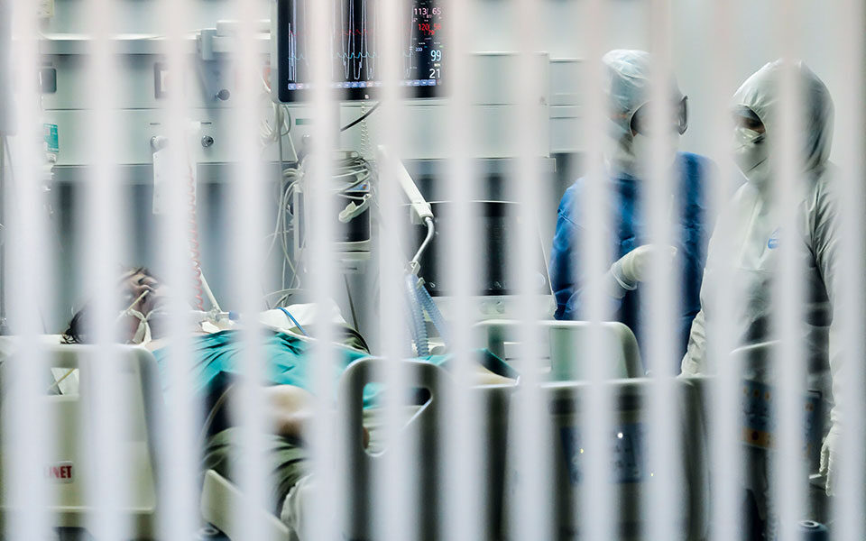 Κορωνοϊός: Αλλάζει τα δεδομένα η εμφάνιση των υποπαραλλαγών BQ.1 και ΒQ.1.1; – Τρεις ειδικοί στην «K»-1