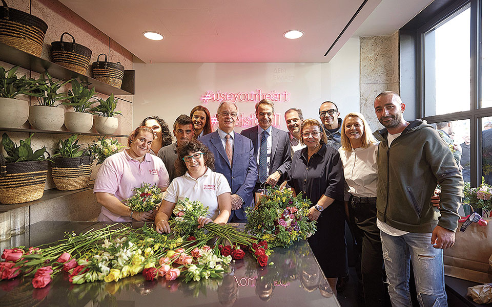 ανθισαν-ξανά-τα-λουλουδάδικα-της-βο-562111621