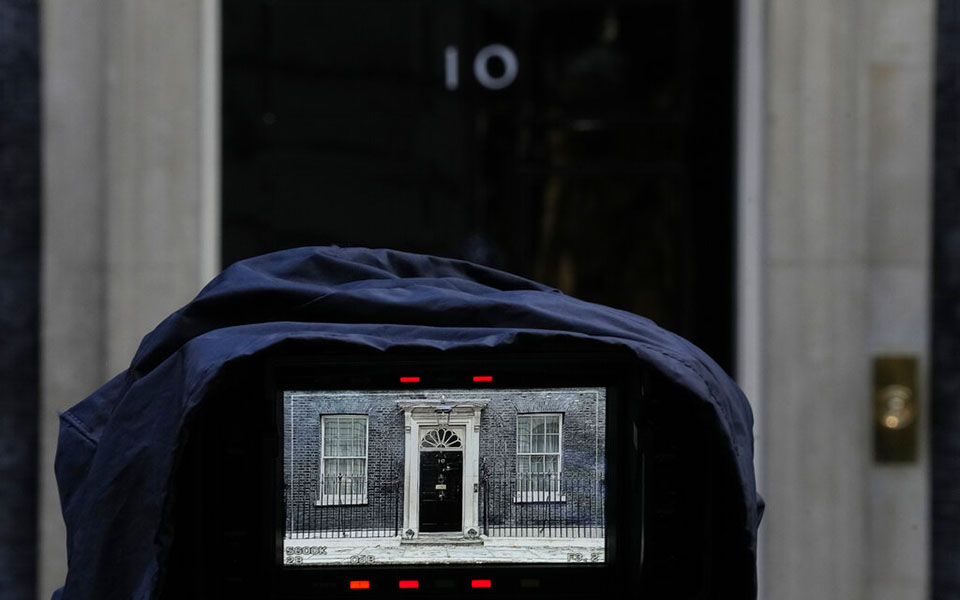 ο-σούνακ-η-ύφεση-και-οι-κάλπες-βρεταν-562108081