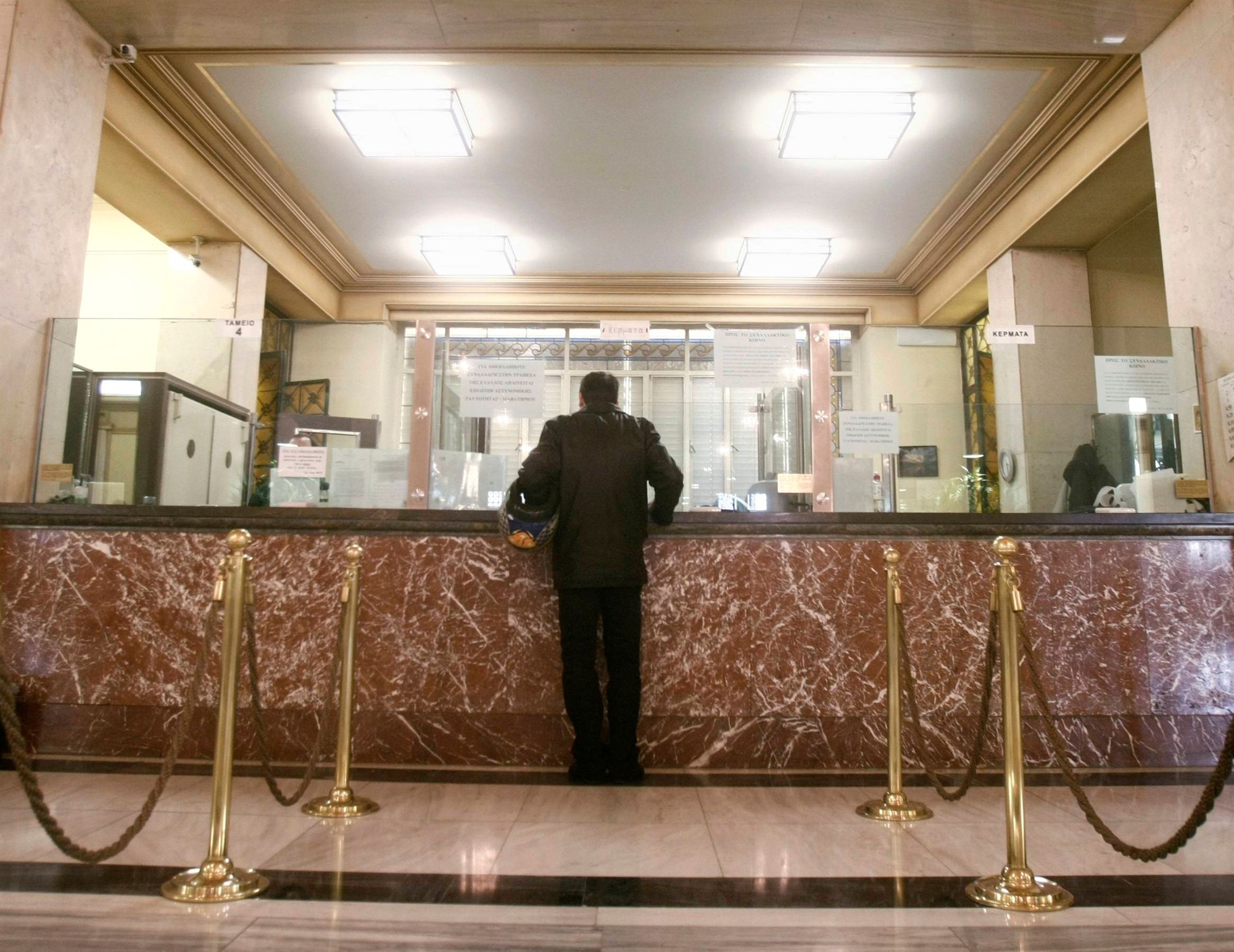 φθηνότερες-ρυθμίσεις-δανείων-μέσω-εξ-562098580