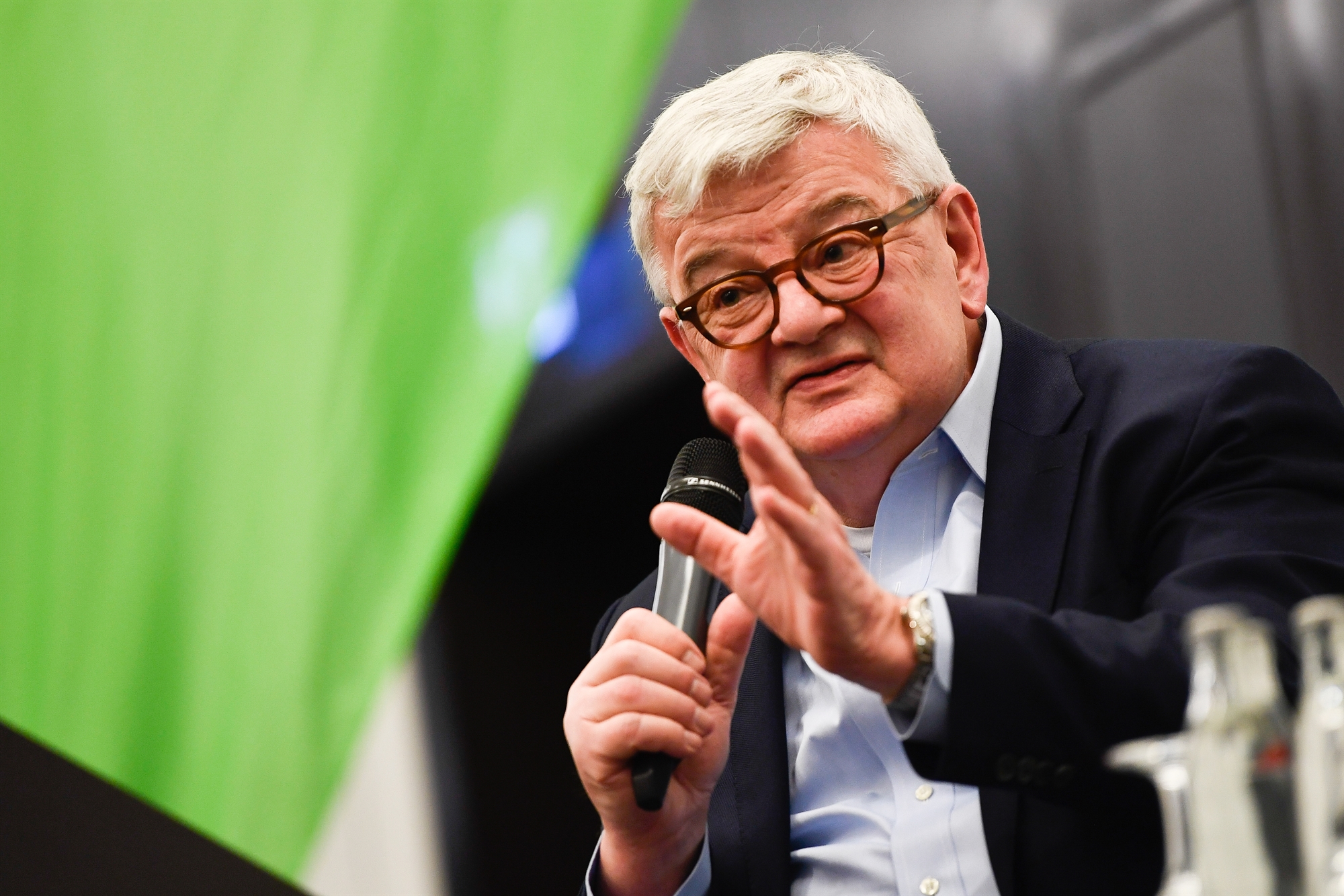 γιόσκα-φίσερ-στην-κ-δεν-πρέπει-να-υπε-562113784