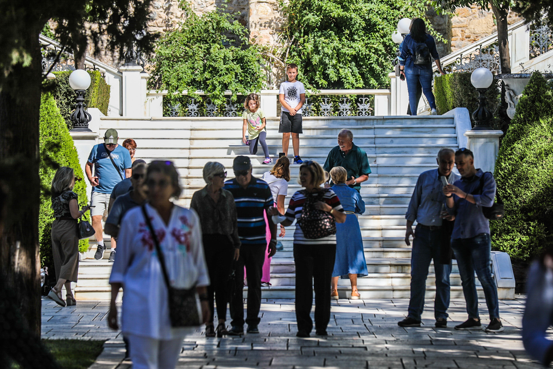 «Κυρία Πρόεδρε, να βγάλουμε σέλφι;» – Η ΠτΔ οικοδέσποινα στο Προεδρικό-2