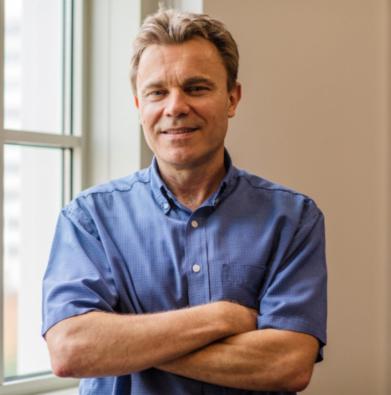 Καθηγητής Νιλ Τζόνσον στην «Κ»: Μαθήματα από τον ιό των fake news-1