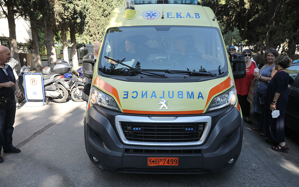 βέροια-ασθενής-γρονθοκόπησε-διασώστ-562095004