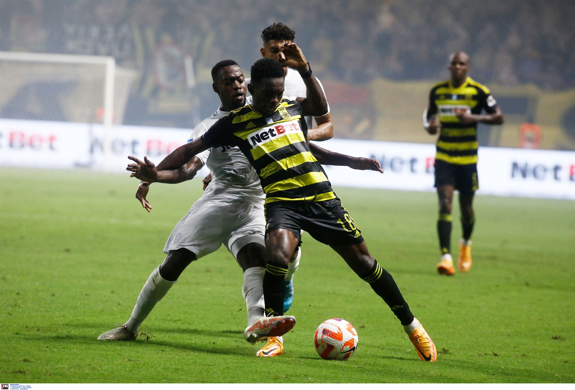 ο-διαρκής-αφελληνισμός-του-ελληνικού-562114141