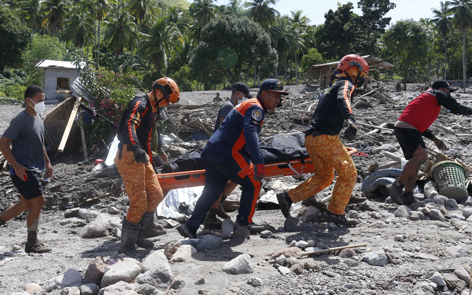 φιλιππίνες-στους-98-οι-νεκροί-από-την-κα-562115518