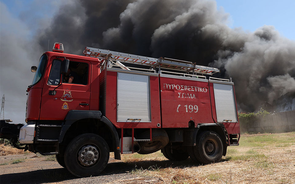 θεσσαλονίκη-πυρκαγιά-σε-ισόγειο-εγκα-562096852