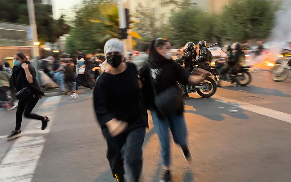 ιράν-ένας-μήνας-οργής-και-αιματηρών-δι-562090039