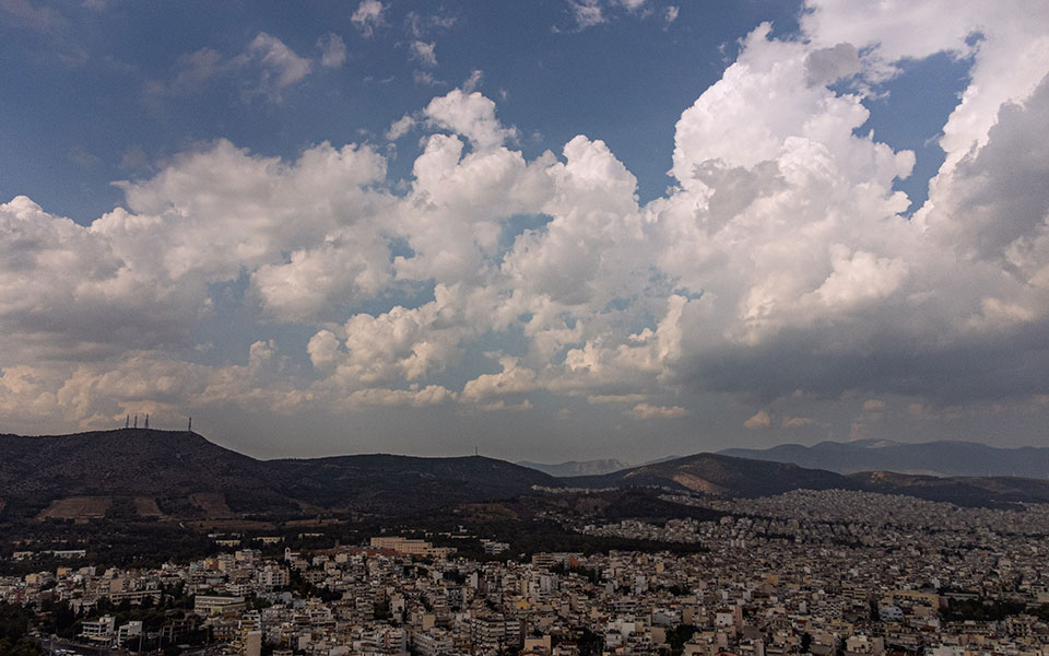 καιρός-αύριο-ηλιοφάνεια-με-λίγες-νεφώ-562079818