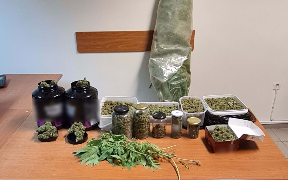 θεσσαλονίκη-ζευγάρι-καλλιεργούσε-κά-562091752