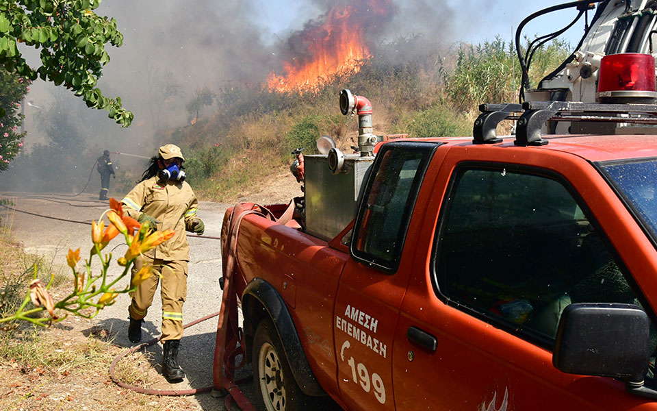 φωτιά-τώρα-στην-κεφαλονιά-562079188