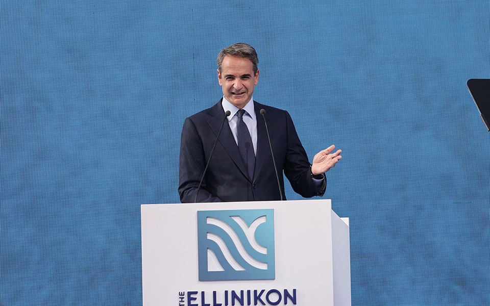 ο-κυρ-μητσοτάκης-στο-πρώτο-κτιριακό-έρ-562095715