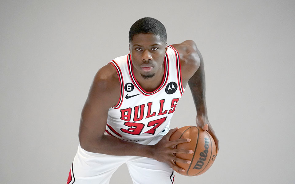 υπέγραψε-στους-σικάγο-μπουλς-ο-κώστας-562093084