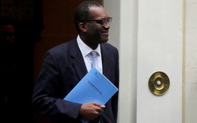 βρετανία-αποπέμφθηκε-ο-υπουργός-οικο-562091917