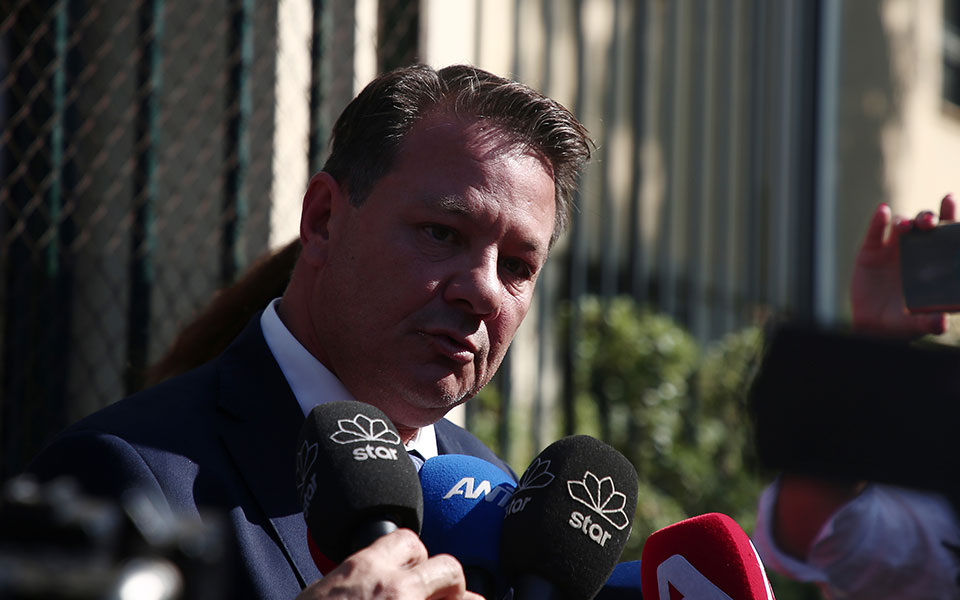 δύο-κοπέλες-καταγγέλλουν-ότι-έπαθαν-562090255