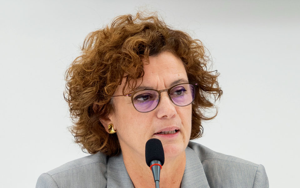 η-πρόεδρος-του-σβε-στην-κ-οι-έμμεσοι-562083748