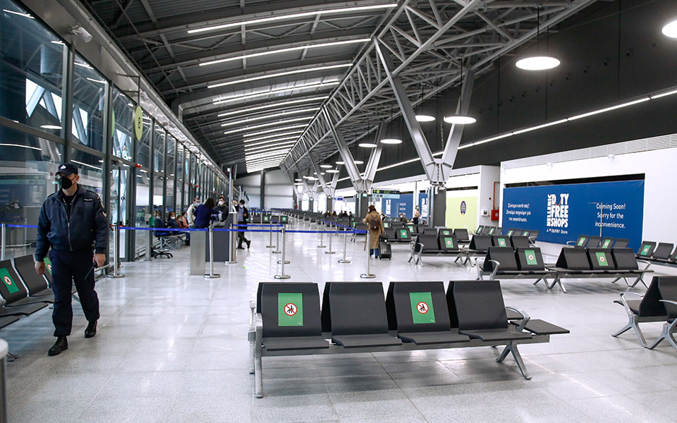 χίλιοι-πρόσφυγες-επιστρέφουν-στην-ελ-562091458